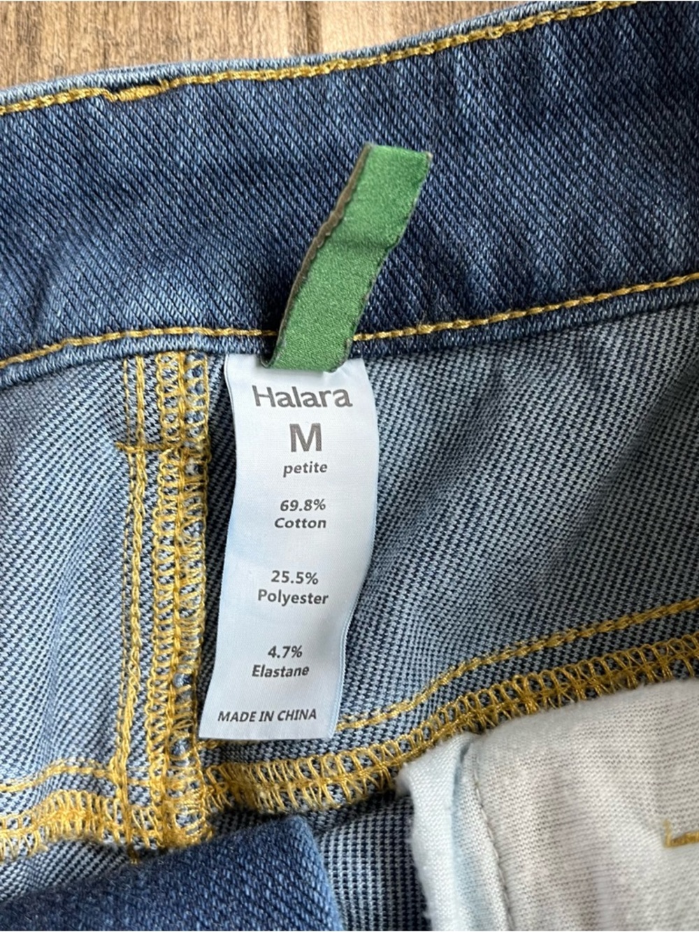 Halara Women's Flex High Waisted Rolled Hem Wide Leg Jeans Sz M - Picture 4 of 6